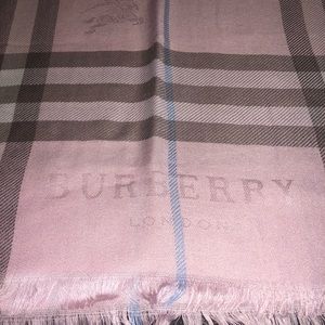 100% Cashmere Burberry Scarf
